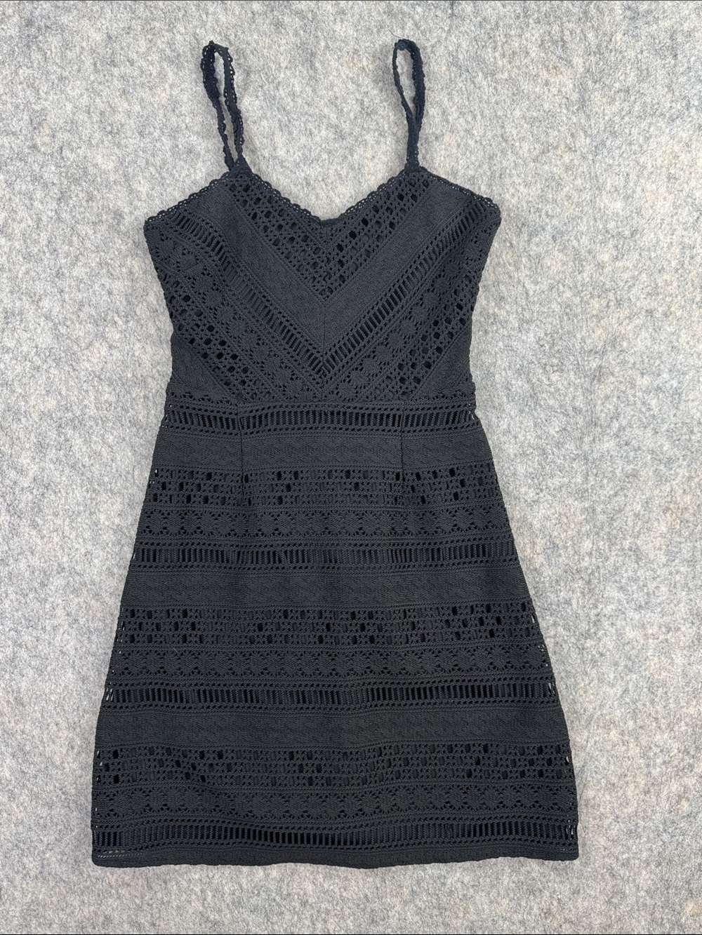 Guess Black Lace Dress Sz 8 Spaghetti Strap Party Cocktail Short V Neck